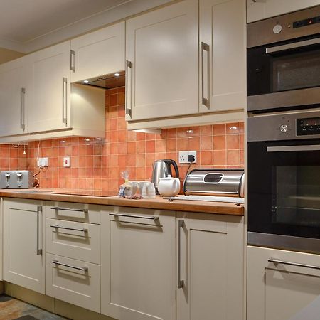 Three Rivers Cottage Pontneddfechan Экстерьер фото