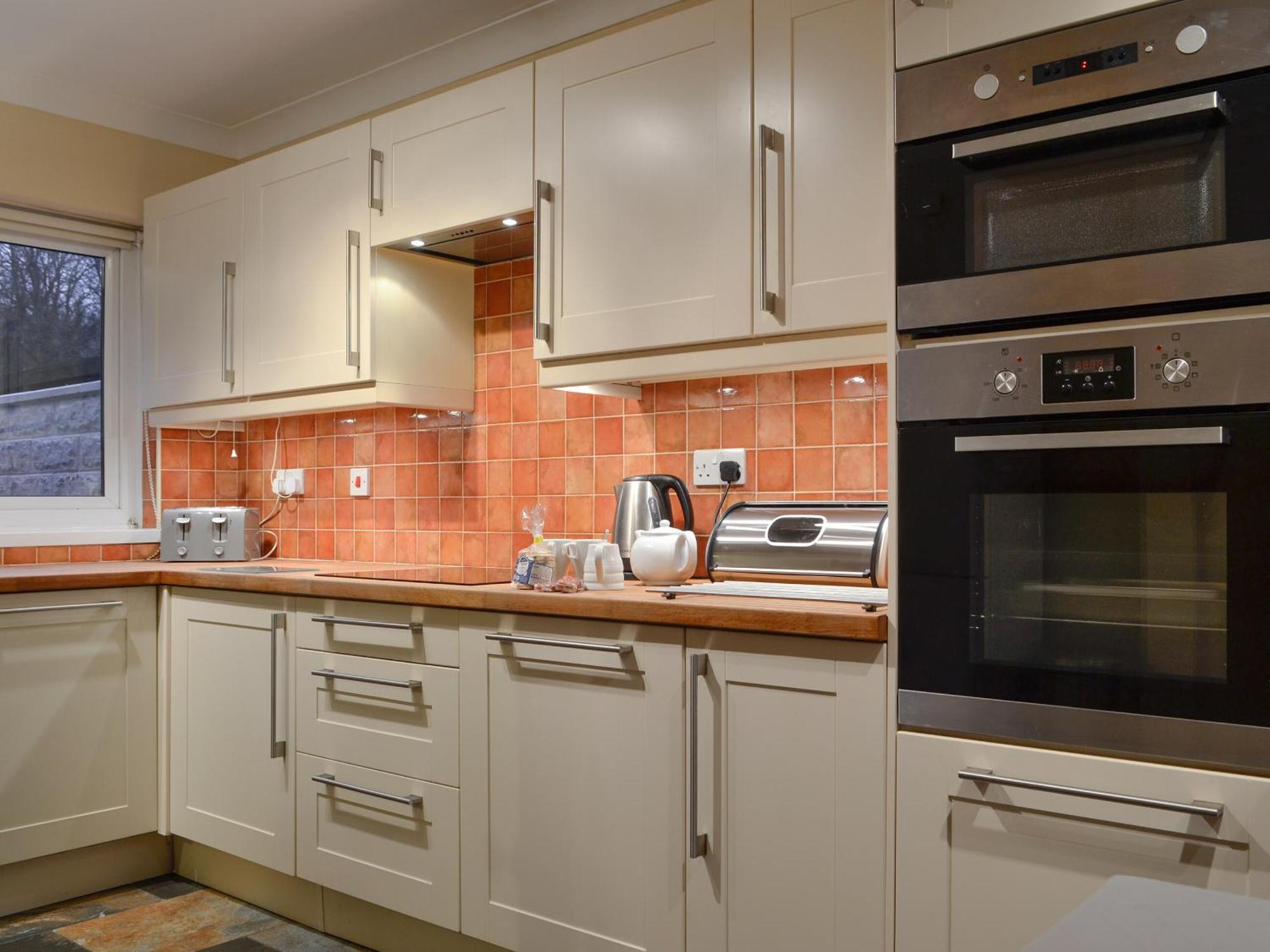 Three Rivers Cottage Pontneddfechan Экстерьер фото